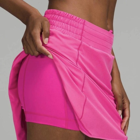NWT Lululemon Hotty Hot HR Skirt Long Lined Sonic Pink SNCP Sz 2 - Picture 2 of 6
